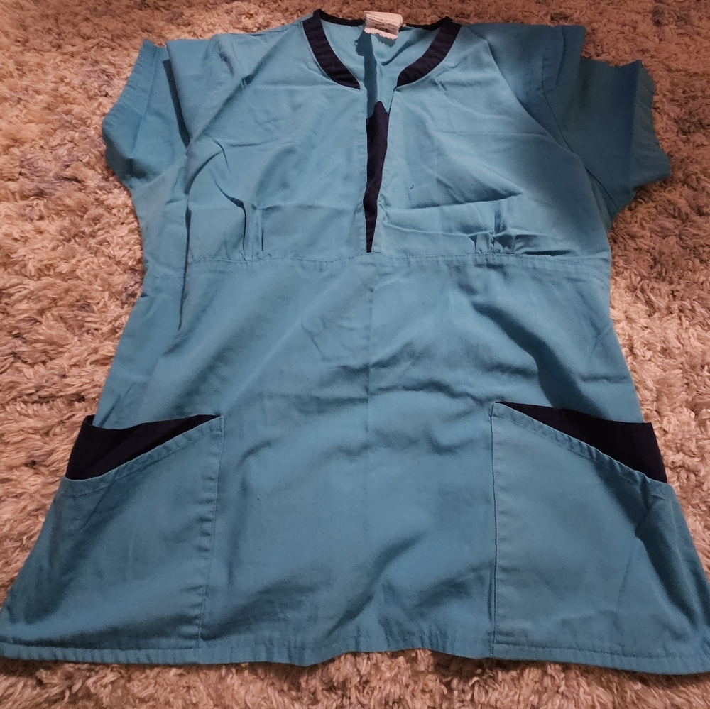 XL Scrub Top